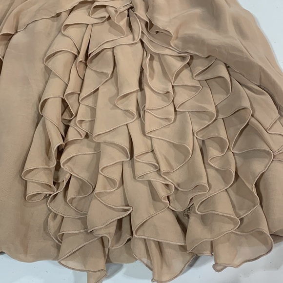 ❤️ H&M Beige Ruffle Dress - Picture 2 of 4